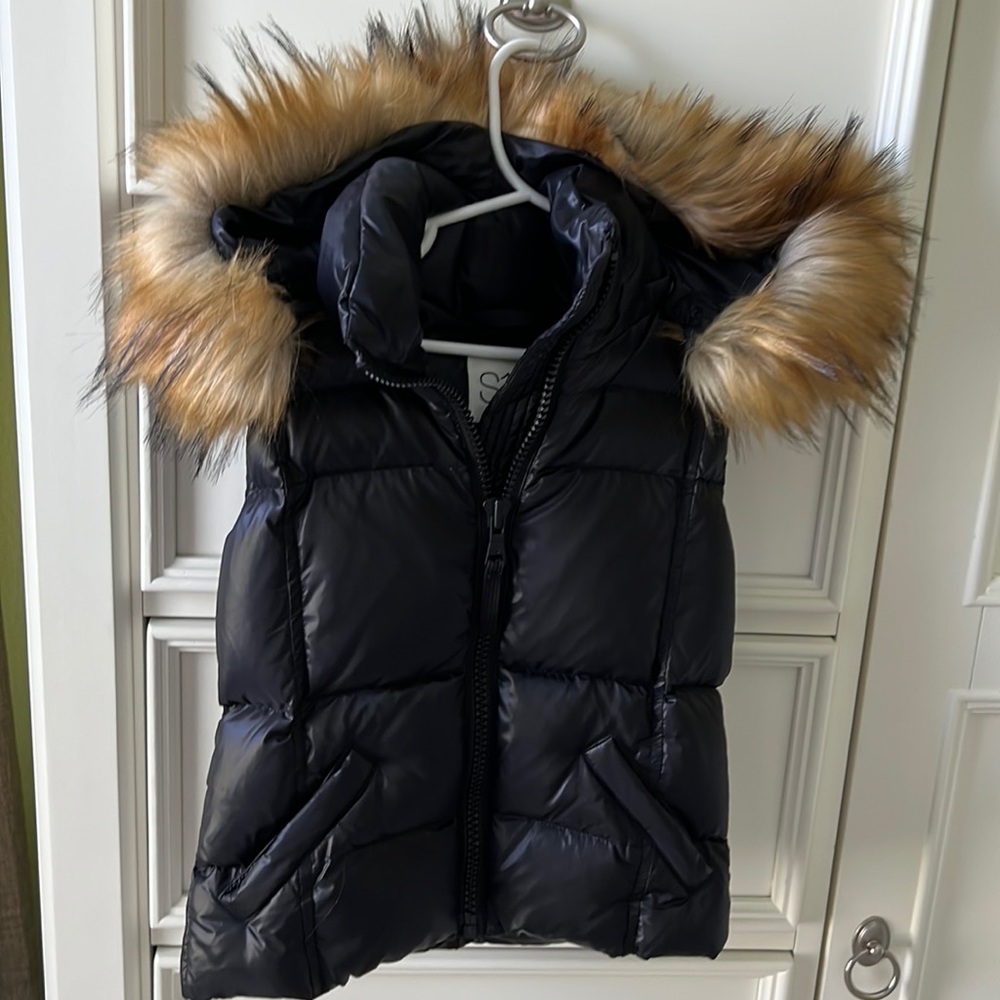 Girl’s vest